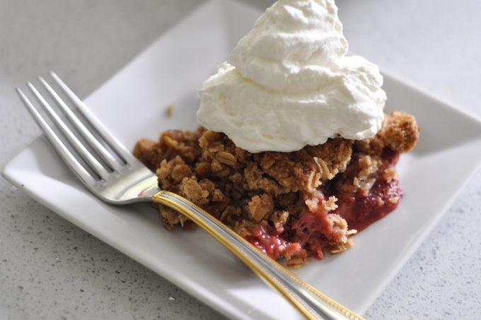 Strawberry Rhubarb Crumble - Suburble